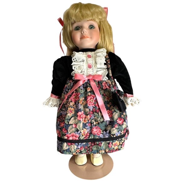 Goebel Porcelain Doll ANDREA 1992 Betty Jane Carter Bette Ball #160/1000 17" - Picture 4 of 16